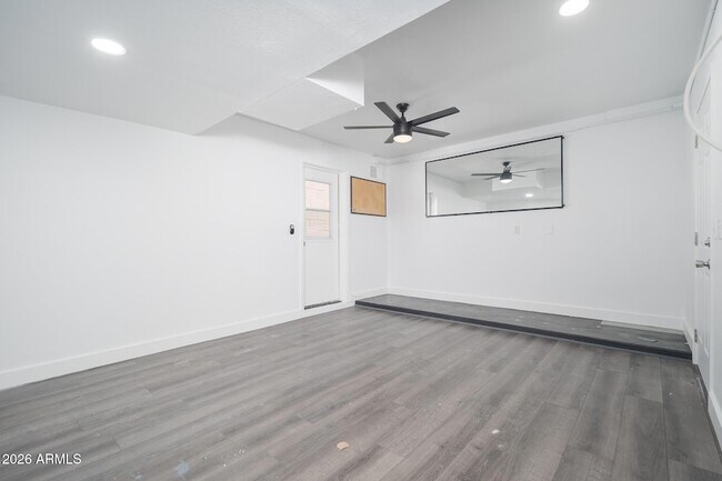 Building Photo - 18031 N 15th Pl