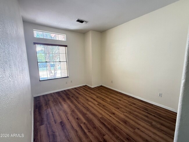 Building Photo - 844 N Granite St