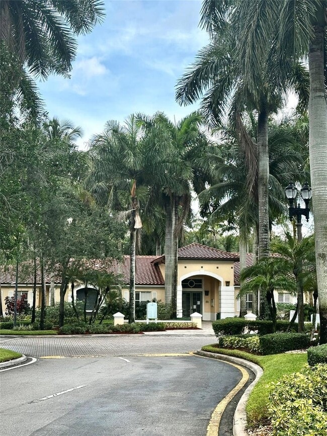 Building Photo - 6500 W Sample Rd