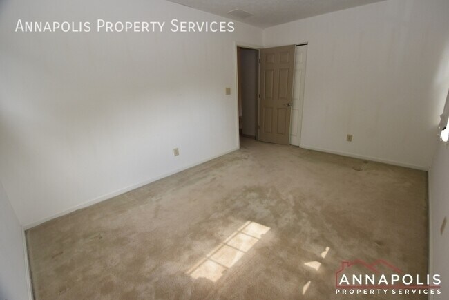 Building Photo - 1811 Johnson Rd