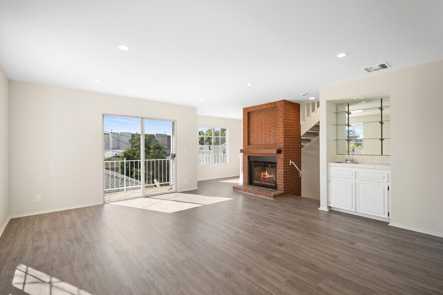 Building Photo - 1030 Ruberta Ave