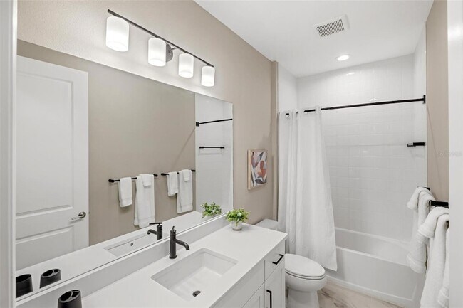 Building Photo - 12673 Palatka Dr