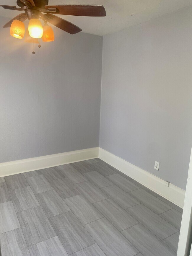 Bedroom - 2707 I St