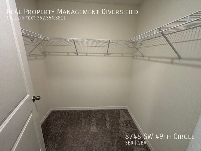 Building Photo - 8748 SW 49th Cir