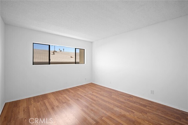 Building Photo - 1142 Stanley Ave