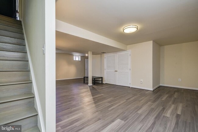 Building Photo - 19900 Belle Chase Dr