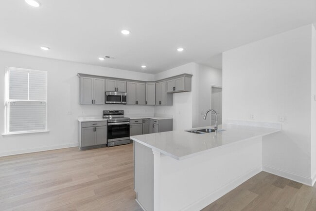 Building Photo - Brand New Home! Convenient Location! RENT TODAY!