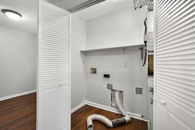 Building Photo - 184 Cannon Ct