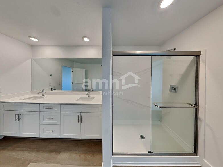 Building Photo - 8055 Braavos Peninsula Ave