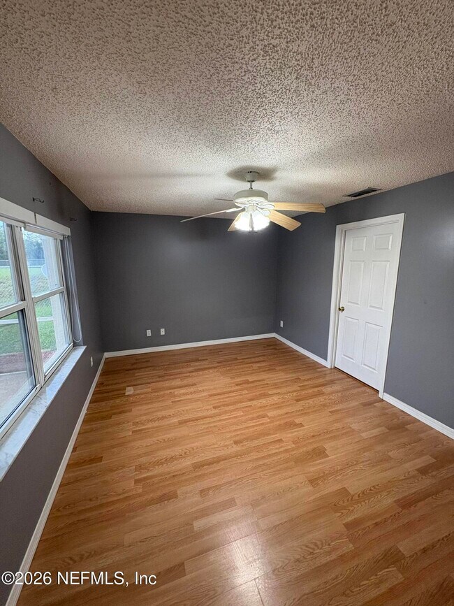 Building Photo - 436 Mango Cir