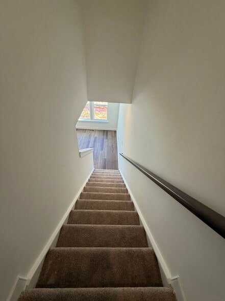 Building Photo - 1309 Bracken Ln