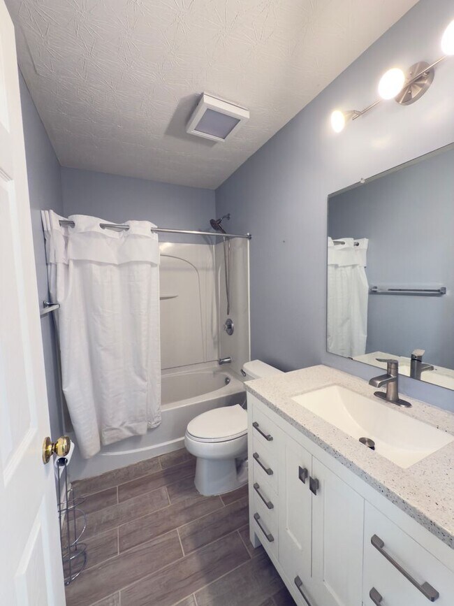 Building Photo - Charming 3/2 in Dallas, GA