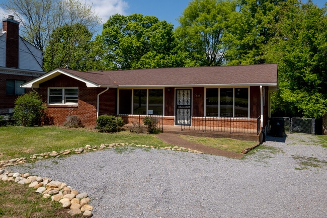 Building Photo - 1021 Maynor Ave