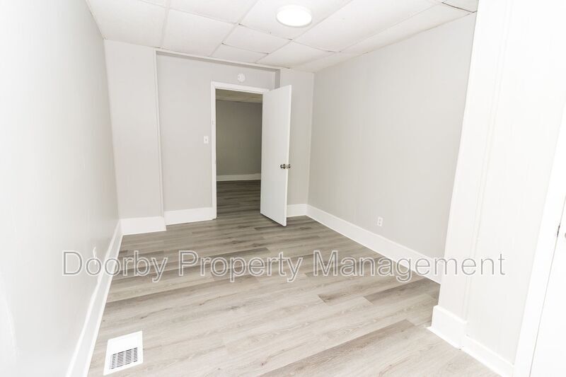 Building Photo - 3115 14th Ave