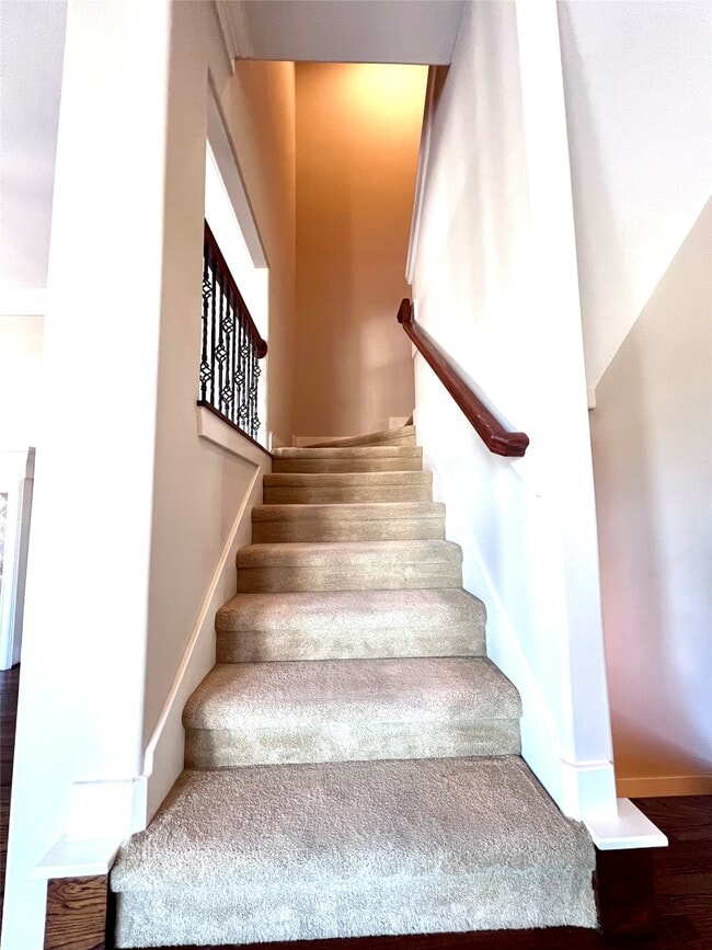 Building Photo - 3000 McCulloch Cir