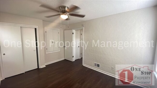 Building Photo - Beautifully Remodeled 2-bedroom, 1-bath ho...