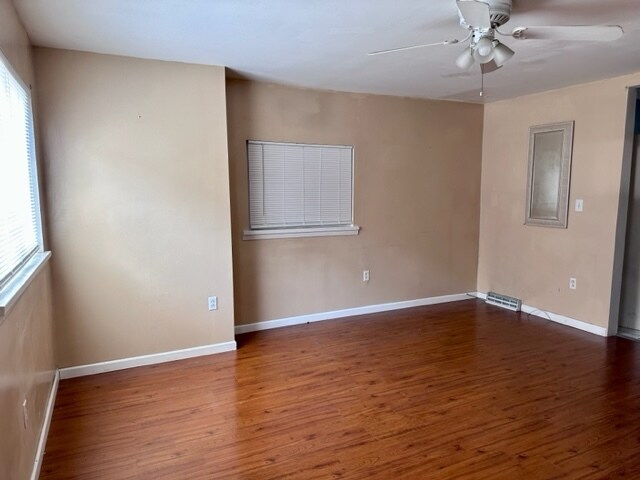 Building Photo - 1119 Freyburg St