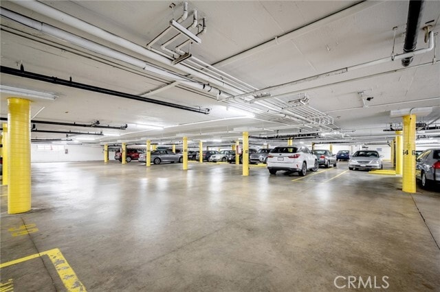 Building Photo - 330 N Jackson St