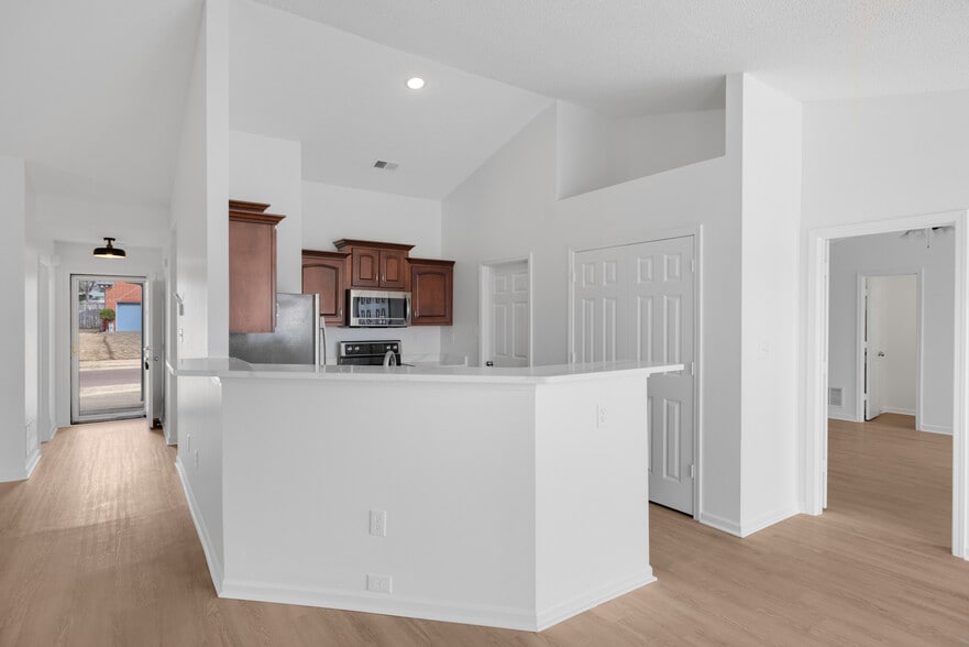 Building Photo - 8131 Mary Payton Dr