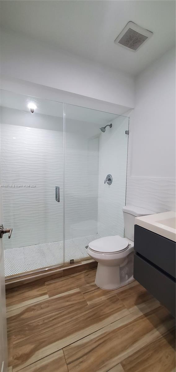 Building Photo - 3620 Thomas Ave