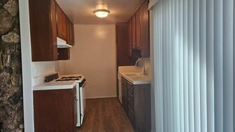 Building Photo - 3838 Keystone Ave