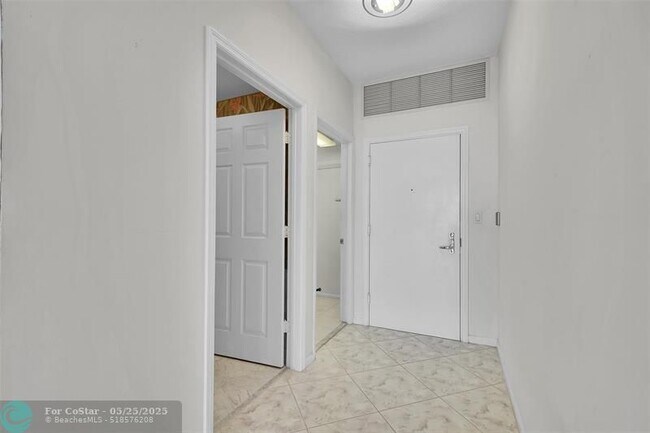 Building Photo - 6001 N Ocean Dr