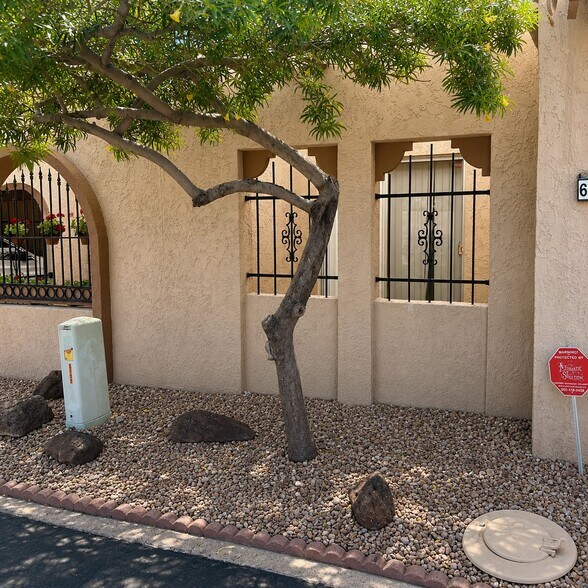 Building Photo - 6724 N Ocotillo Hermosa Cir