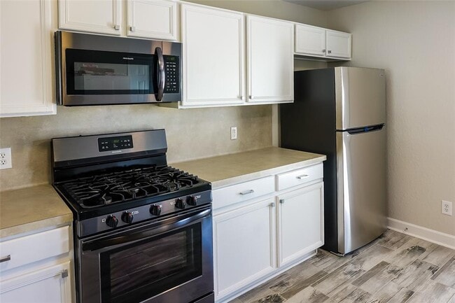 Building Photo - 11319 Seven Sisters Dr