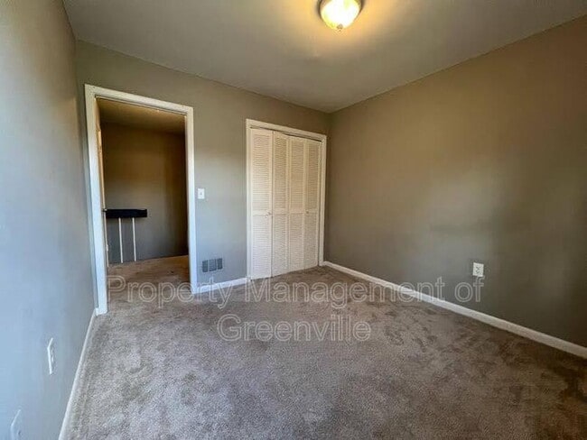 Building Photo - 3706 E North St