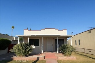 Building Photo - 6552 Rose Ave