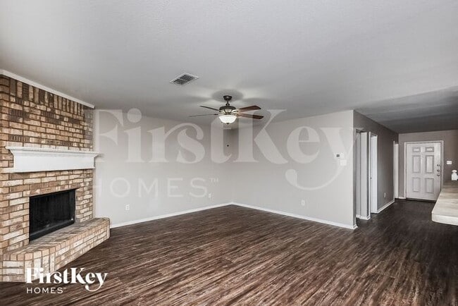 Building Photo - 312 Heritage Dr