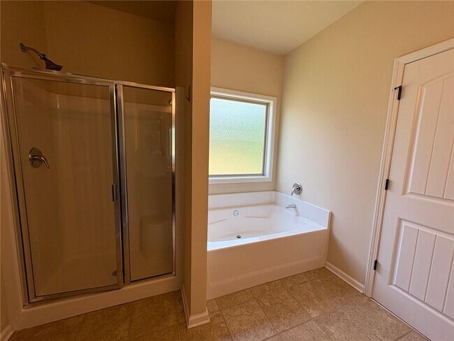 Building Photo - 4187 Water Mill Dr