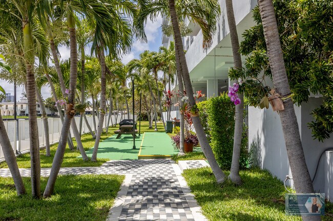 Building Photo - 137 Golden Isles Dr