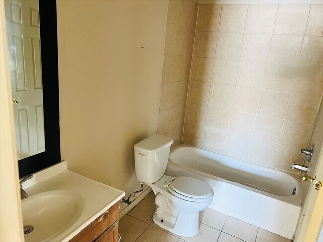 Building Photo - 4205 Clover St