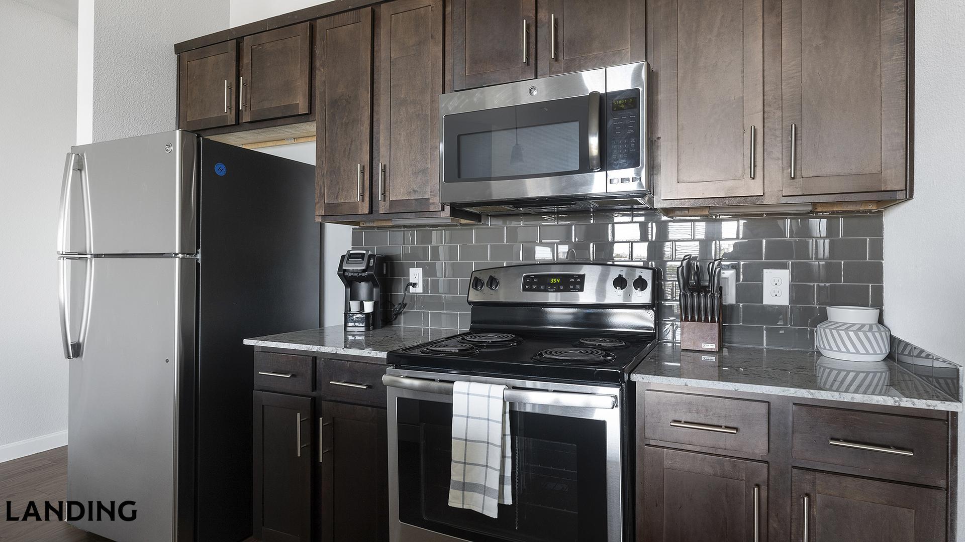 Building Photo - 4300 Cromwell Dr