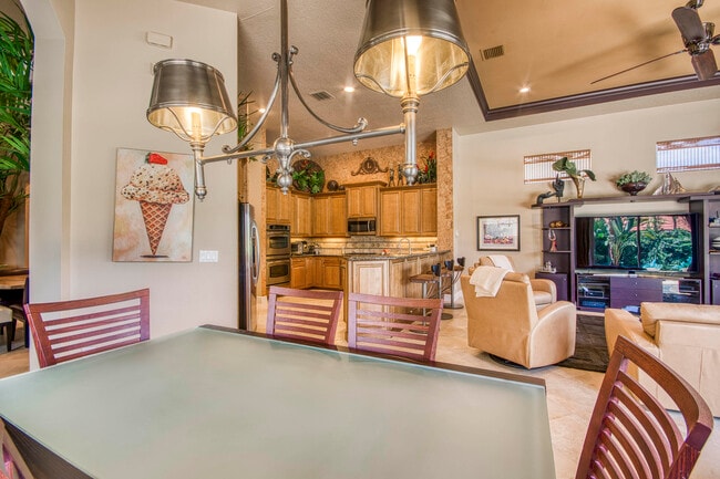 Building Photo - 7049 Isla Vista Dr