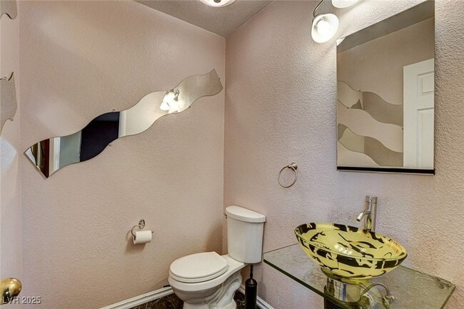 Building Photo - 8344 Snowmass Dr