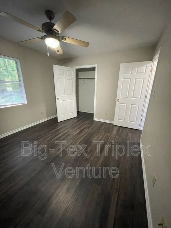 Building Photo - 269 N Pecan St