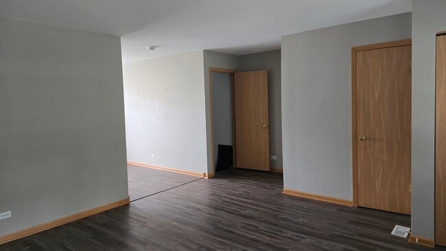 Building Photo - 2053 Grayhawk Dr