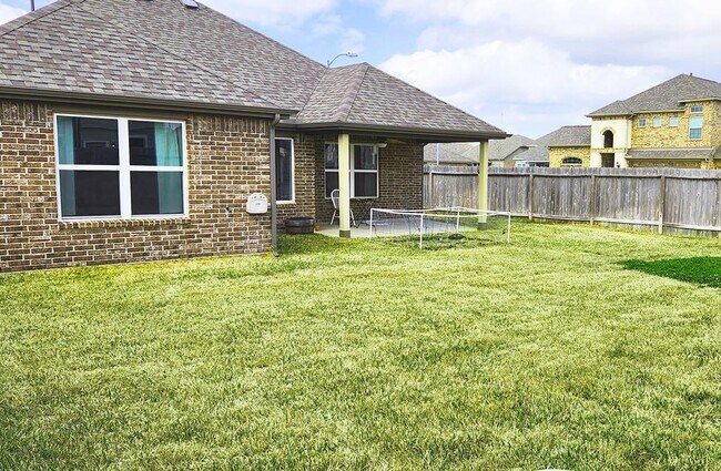 Building Photo - 16342 Rockdale Landing Dr
