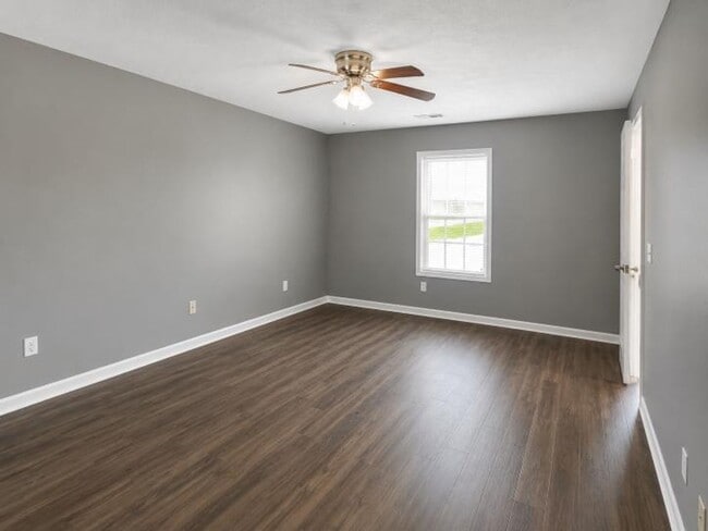Building Photo - 3 Bed 2 Bath Ranch home located close to post!