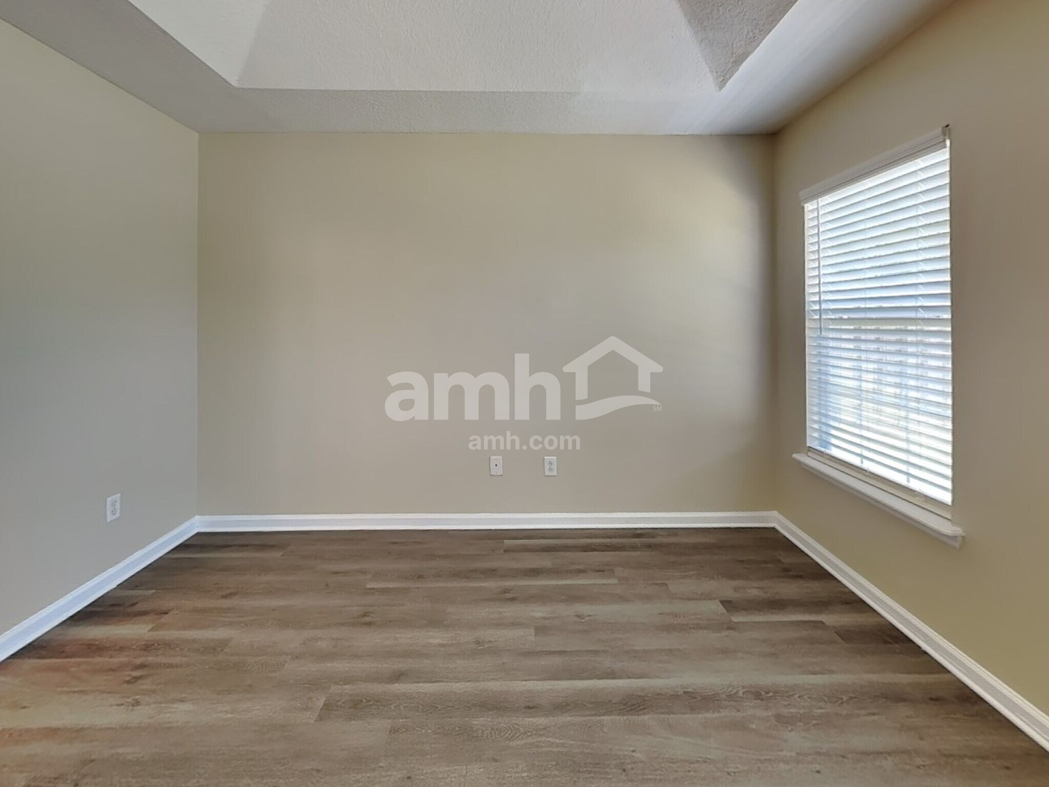 Building Photo - 12683 Pine Marsh Way
