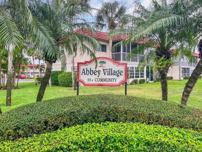 Building Photo - 31 Abbey Ln