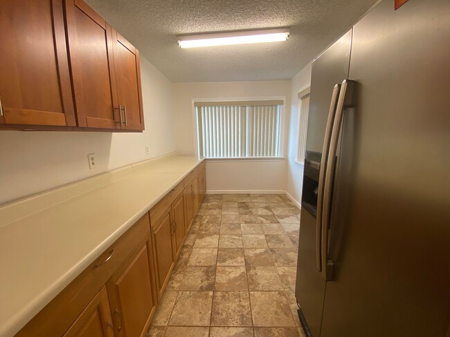 Building Photo - For Rent - 94-498 Hokuili St.