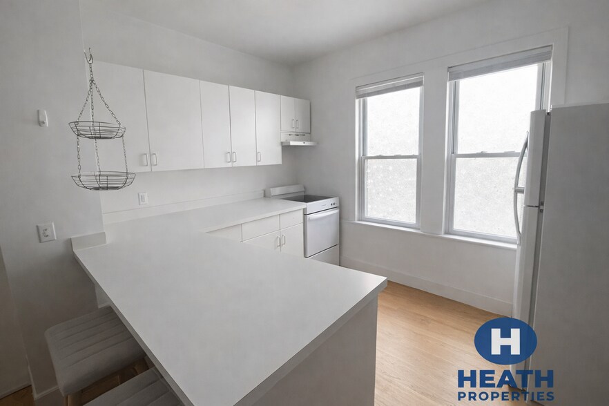 Building Photo - 530 Cambridge St