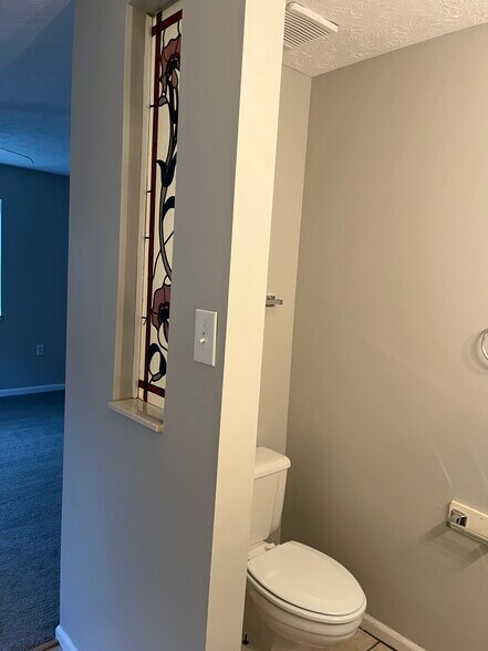 Building Photo - 3660 Walden Dr