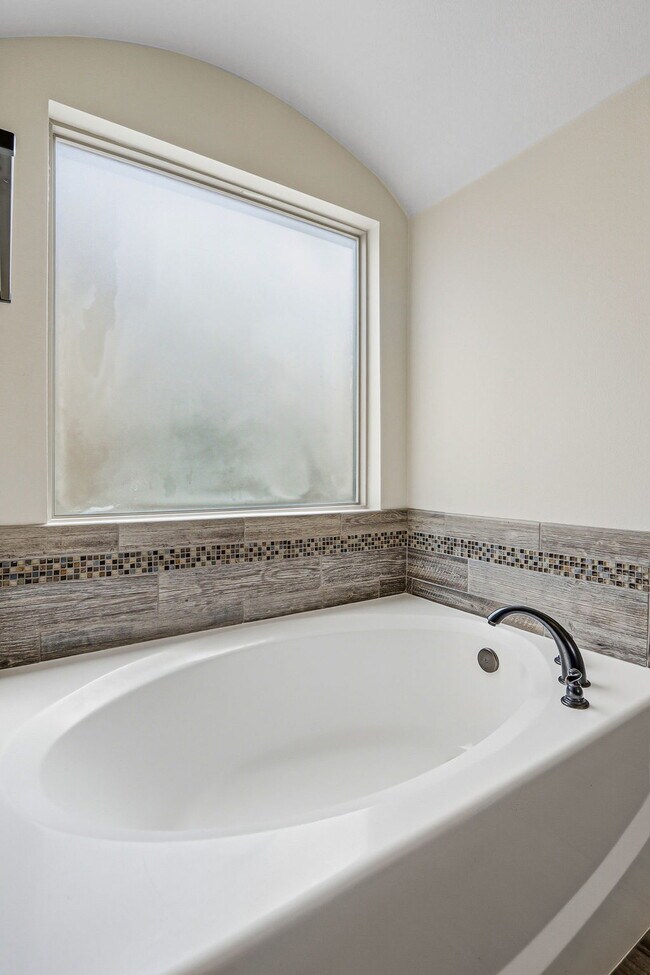 Building Photo - 2157 Honour Point Pl