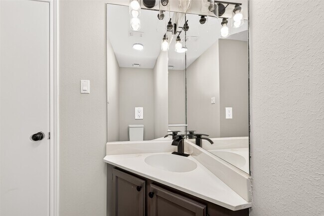 Building Photo - 4906 Pleasure Lake Ln