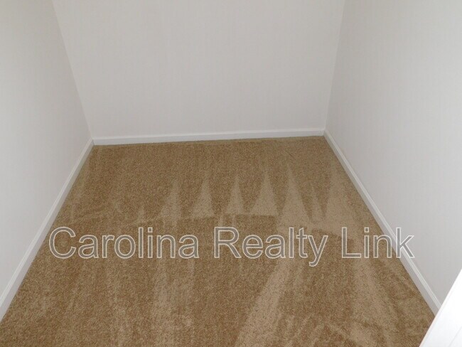 Building Photo - 3131 Decapolis Dr