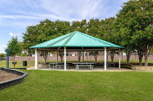 Building Photo - 9940 Dartmouth Dr